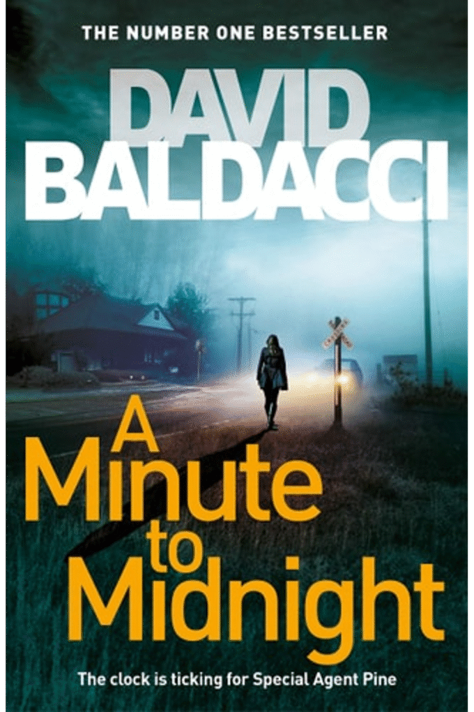 A Minute to Midnight (Atlee Pine series)